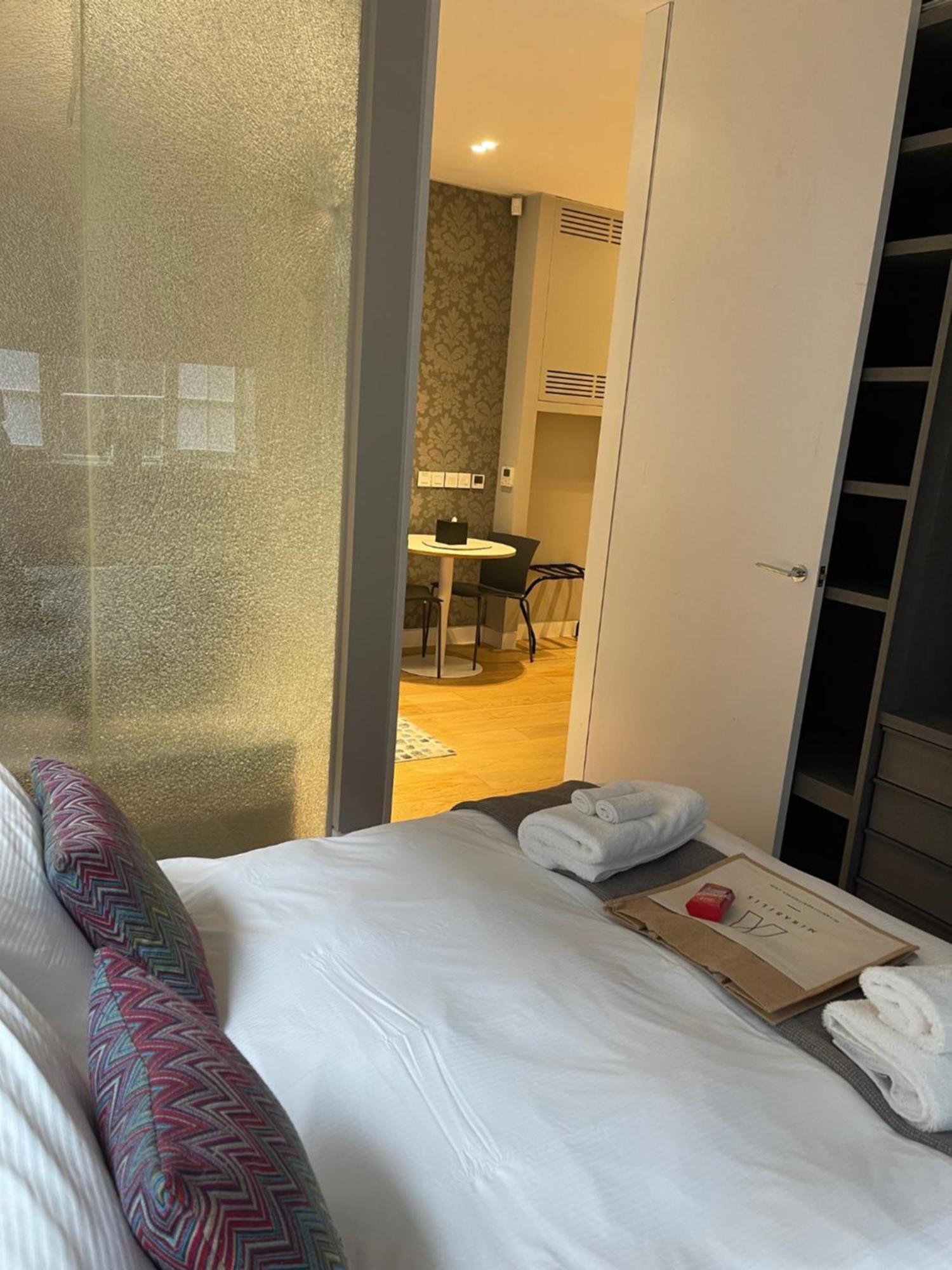 Mirabilis Apartments - Bayham Place Лондон Экстерьер фото